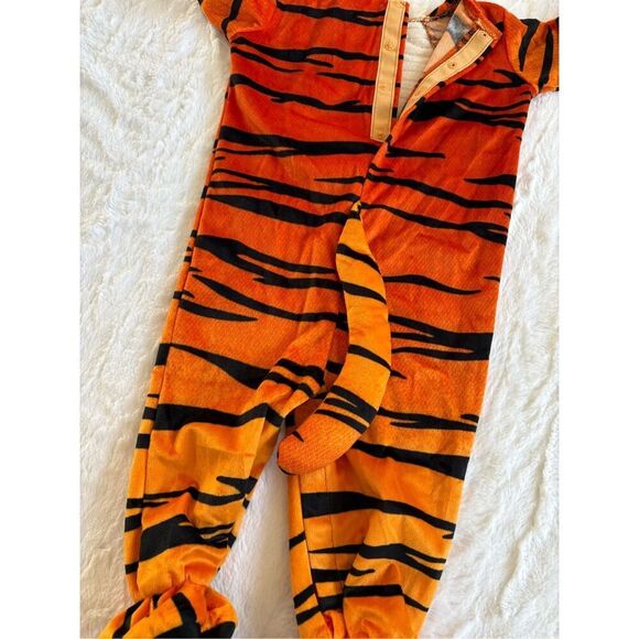 Spirit Halloween Tiger Costume 0-6 Months - Picture 4 of 9